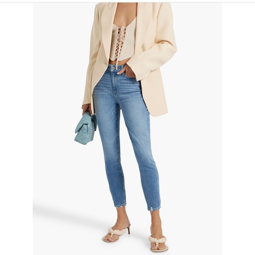 •Petite Paige denim Hoxton crop•